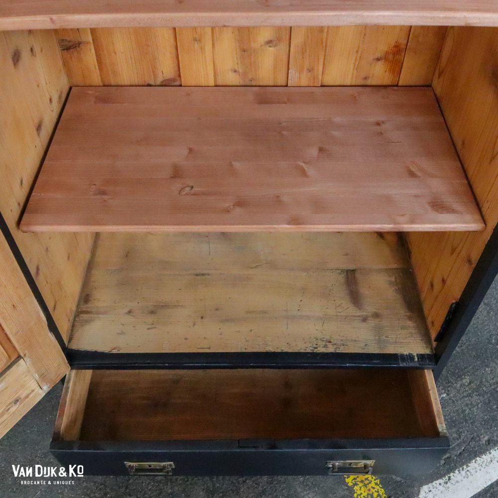 Zwarte eendeurs kast - Afbeelding 6