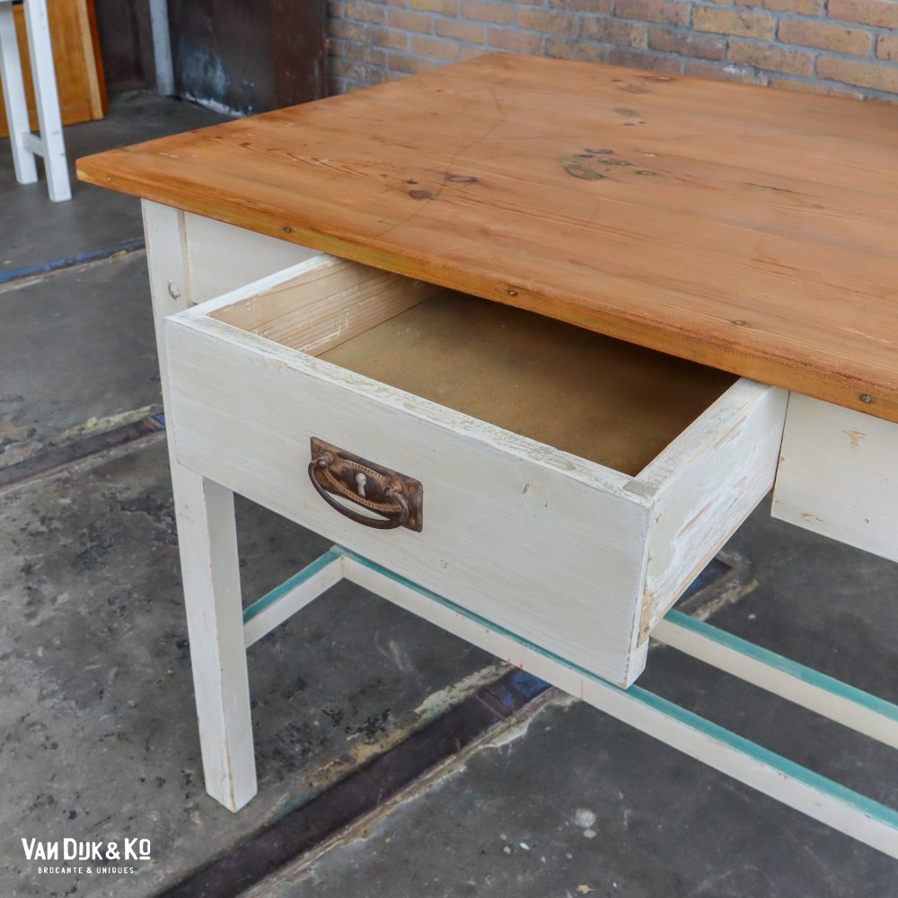 Witte houten tafel - Afbeelding 2