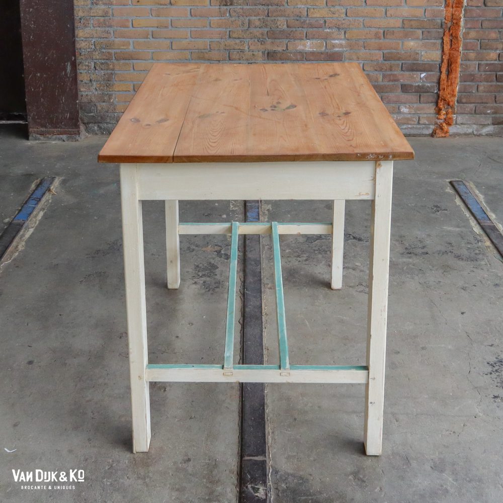 Witte houten tafel - Afbeelding 3
