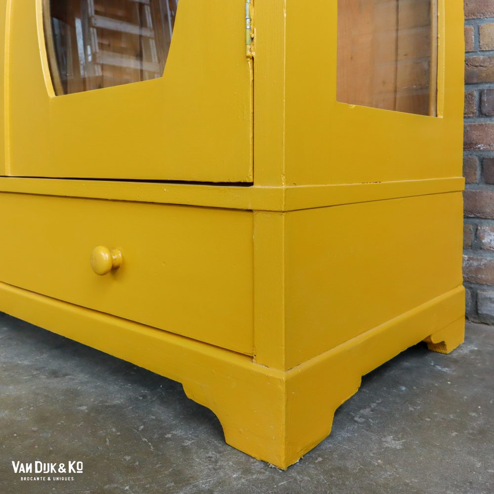 Gele vitrinekast - Afbeelding 6