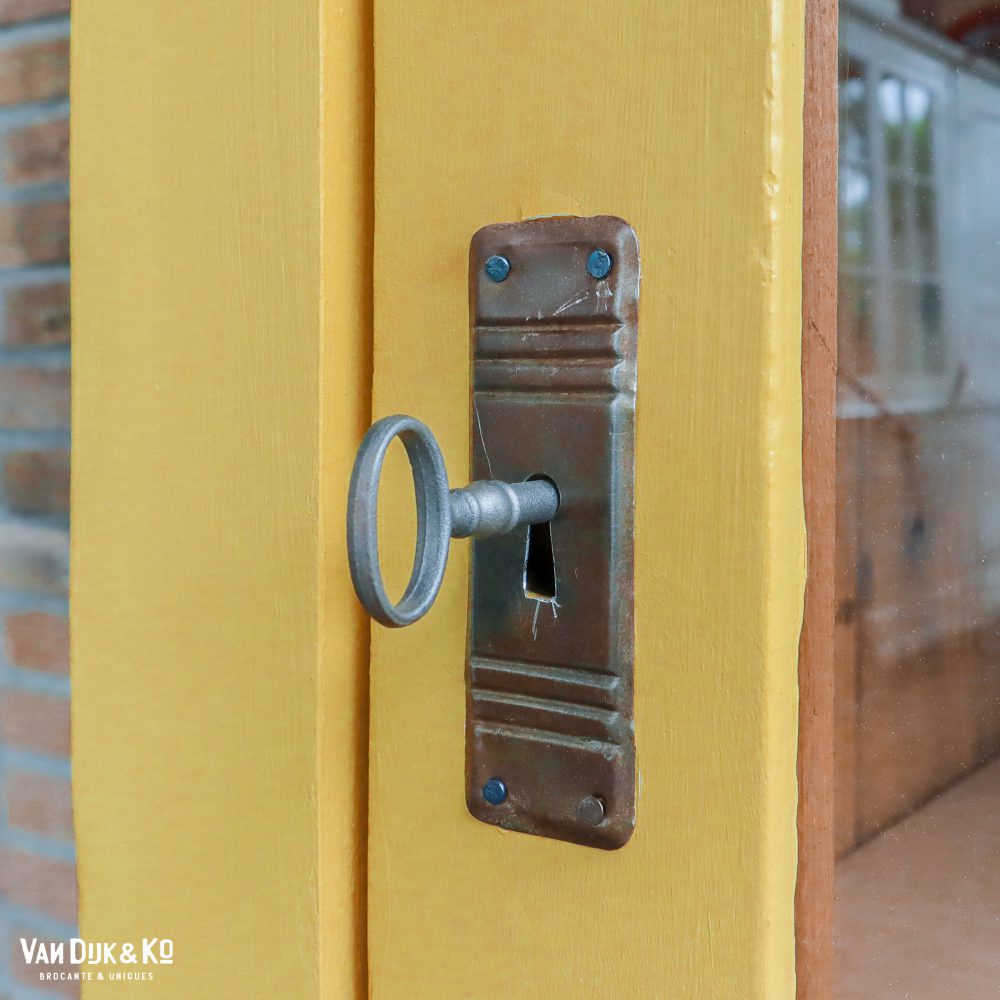 Gele eendeurs vitrinekast - Afbeelding 5