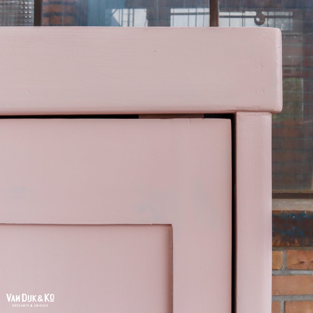 Roze eendeurs linnenkast - Afbeelding 4