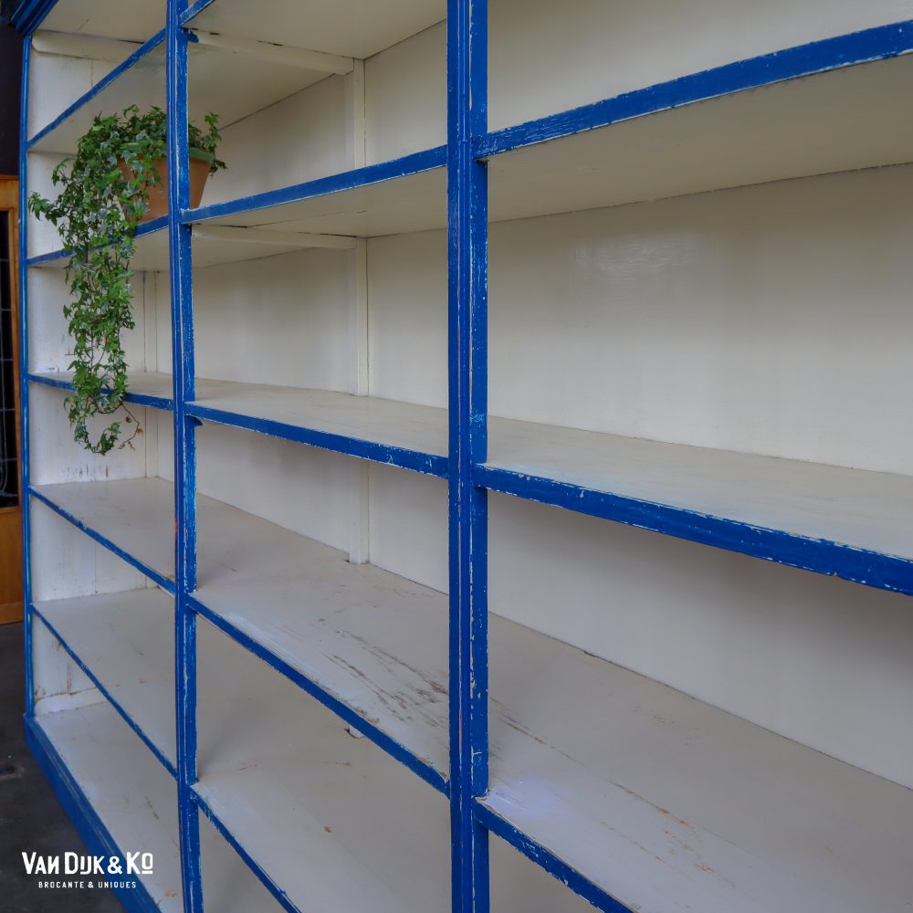 Brocante wit-blauwe winkelkast - Afbeelding 4