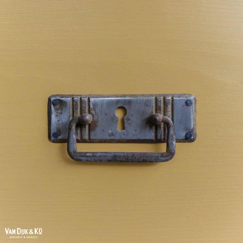 Gele vitrinekast - Afbeelding 7