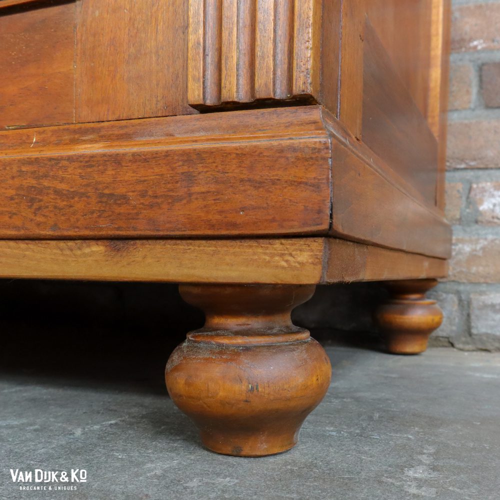 Brocante bruine vitrinekast - Afbeelding 8
