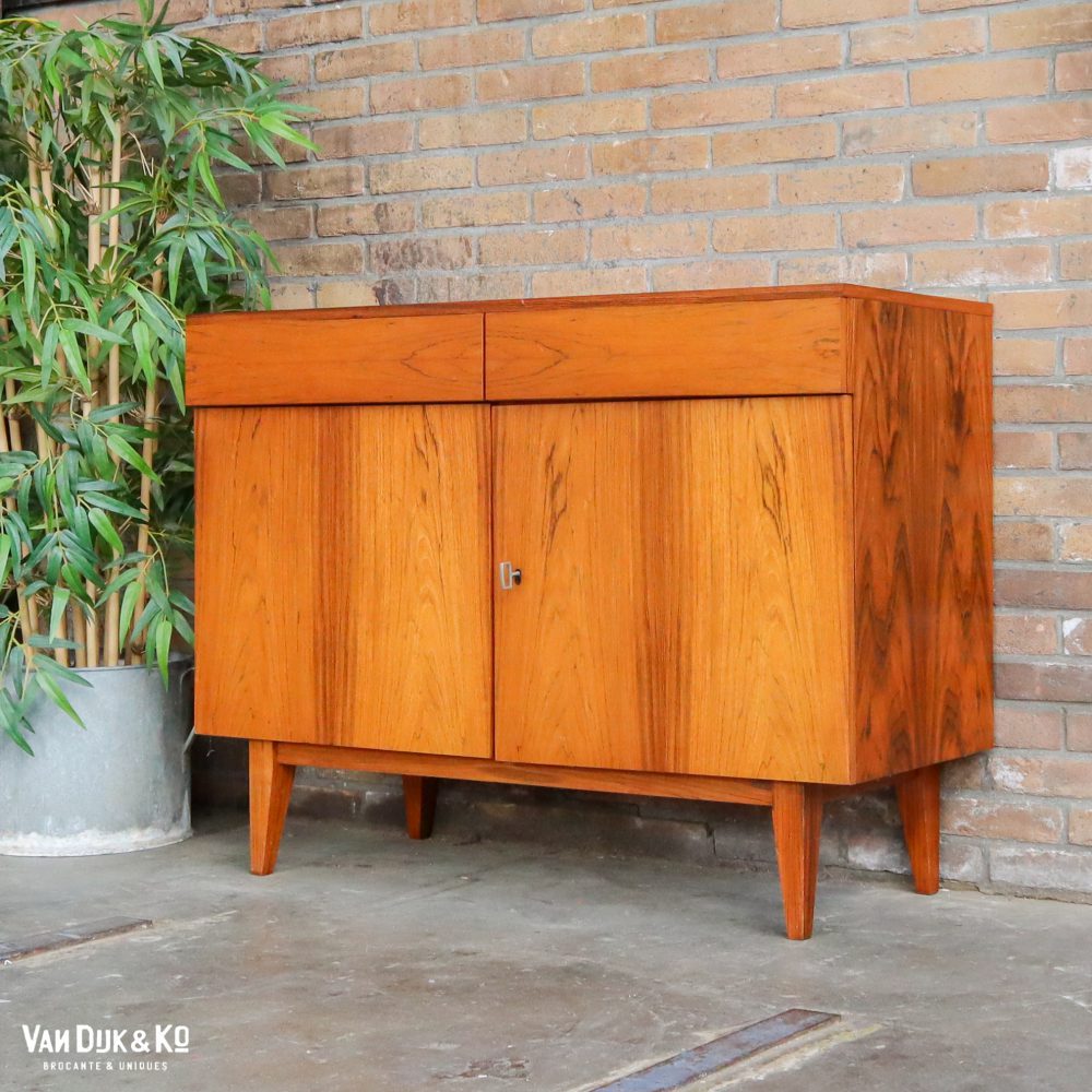 Vintage dressoir klein