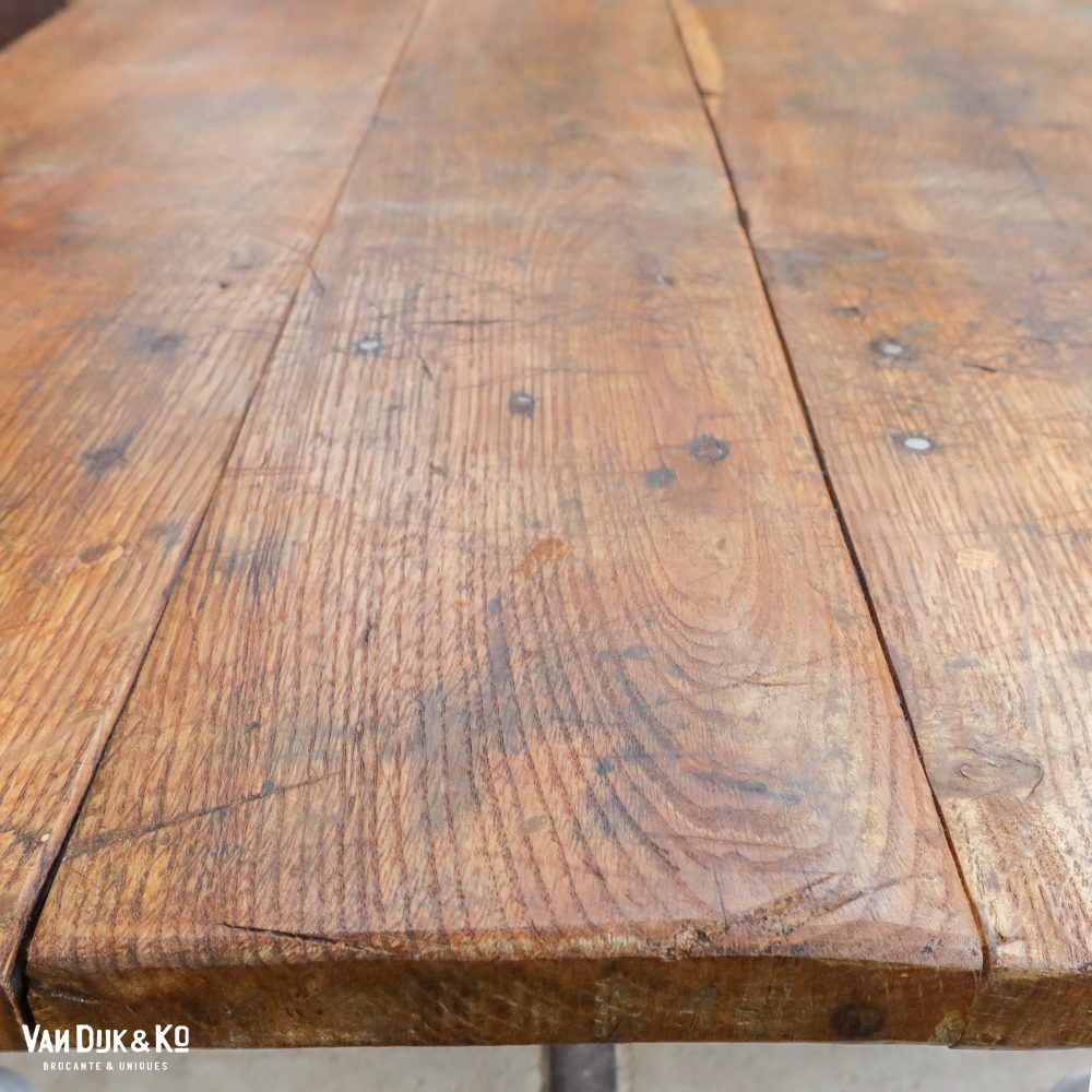 Landelijke houten tafel - Afbeelding 4