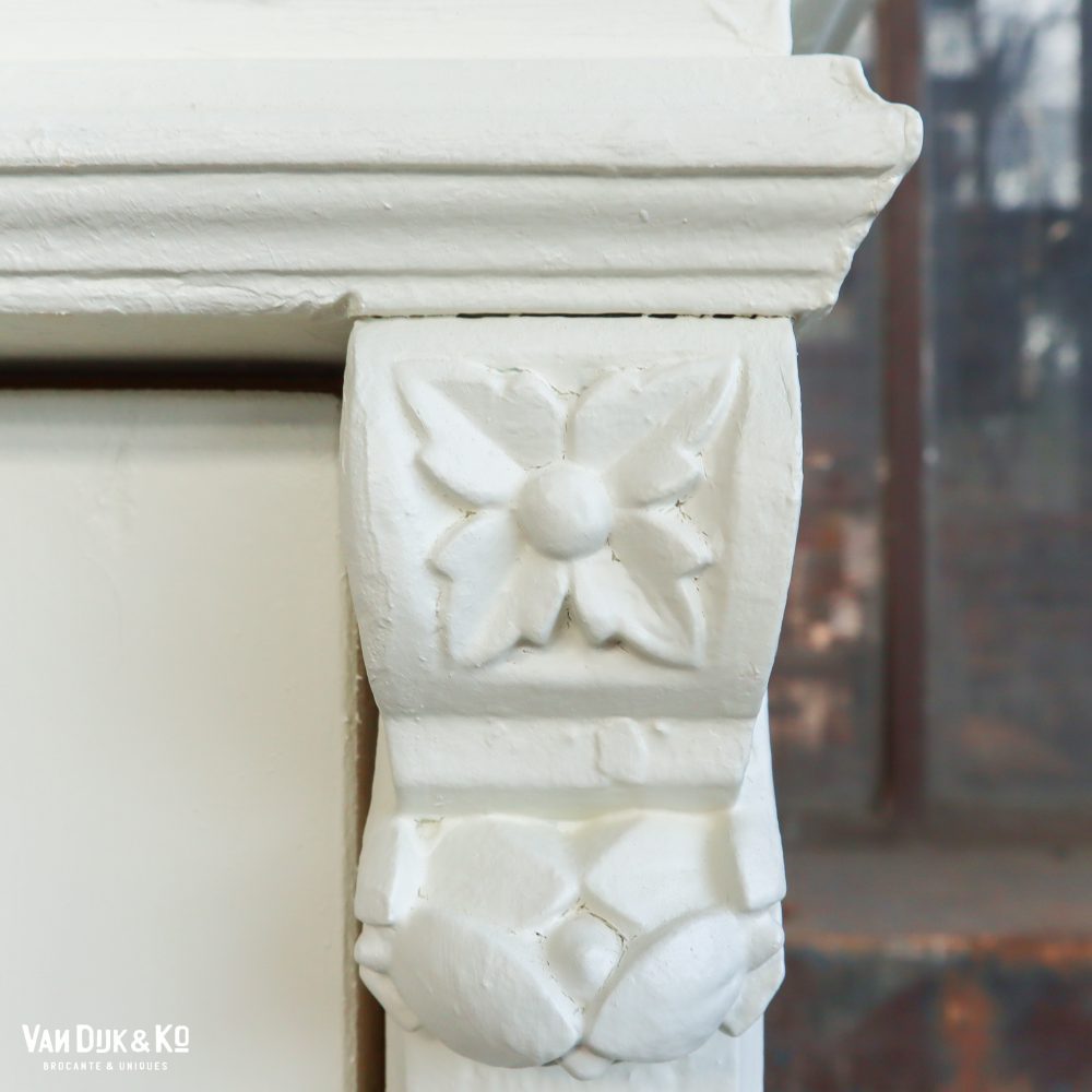 Brocante witte vitrinekast - Afbeelding 7