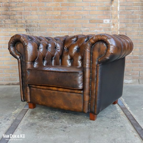 Leren fauteuil met Chesterfield look