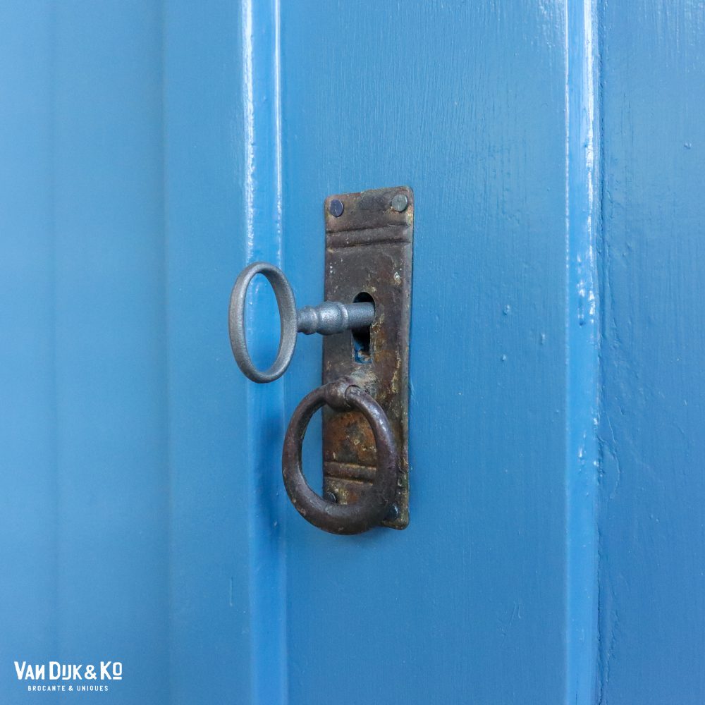 Blauwe kledingkast – Bild 6