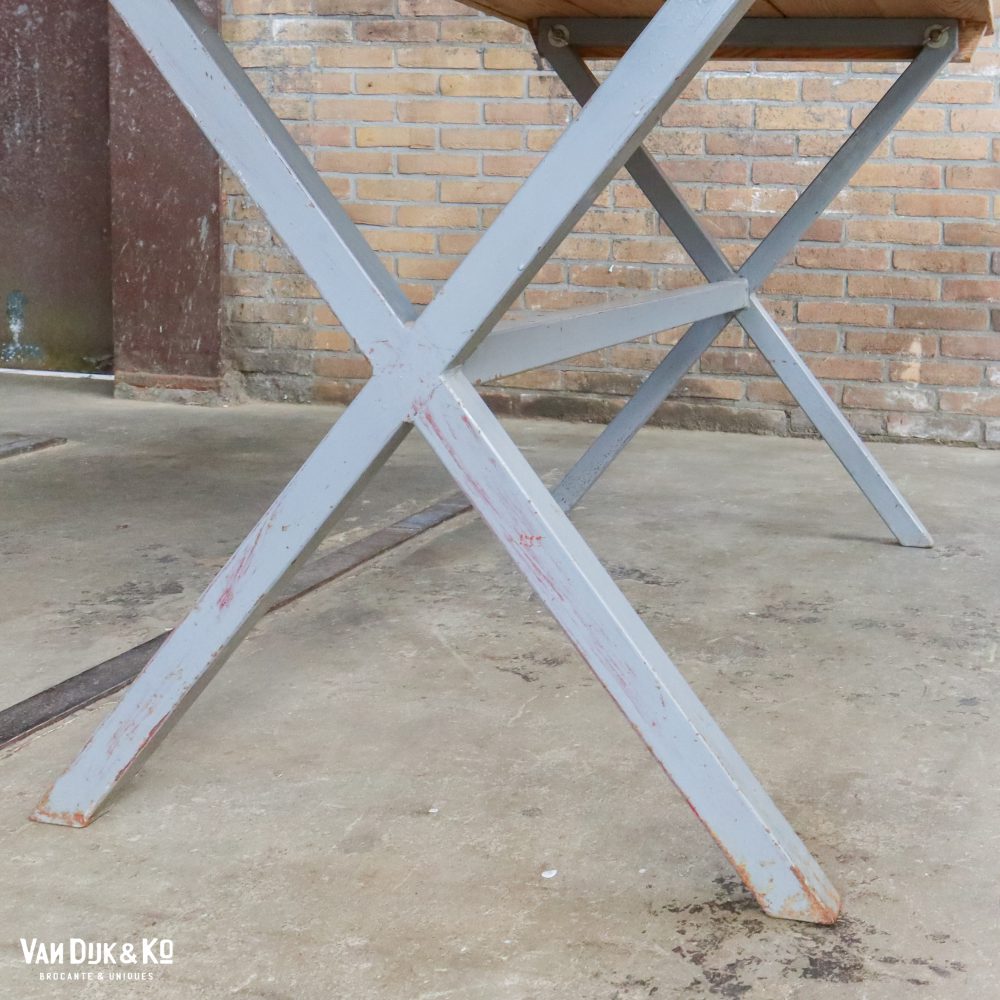 Brocante werktafel met stalen frame - Afbeelding 7