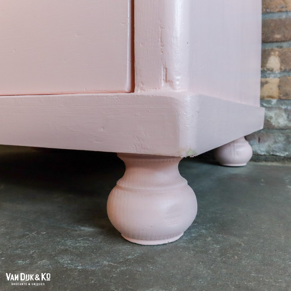 Roze eendeurs vitrinekast - Afbeelding 7