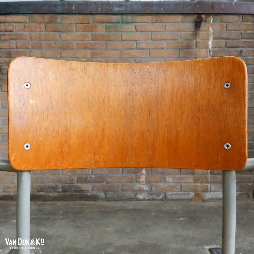Vintage schoolstoel - Afbeelding 11