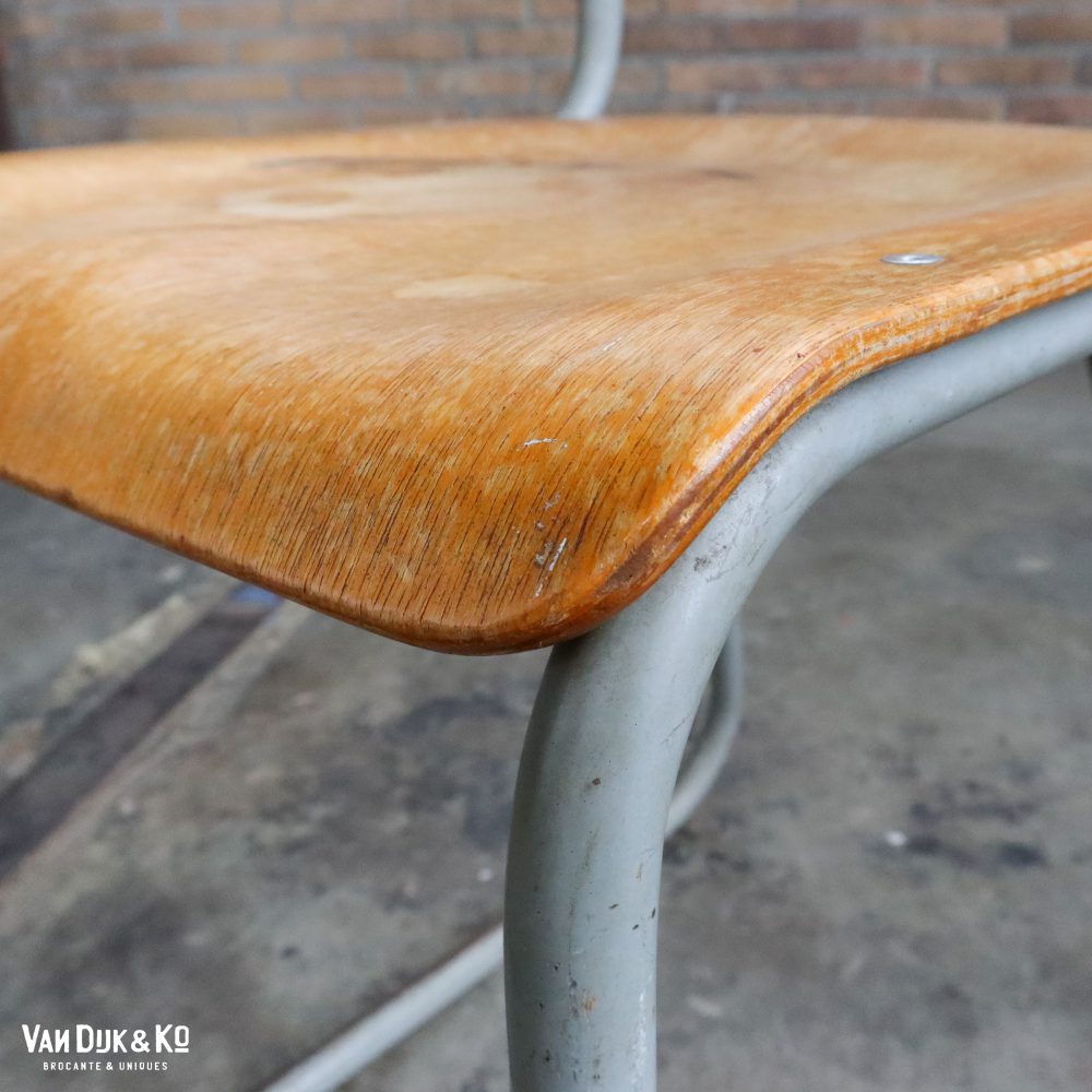 Vintage schoolstoel - Afbeelding 14