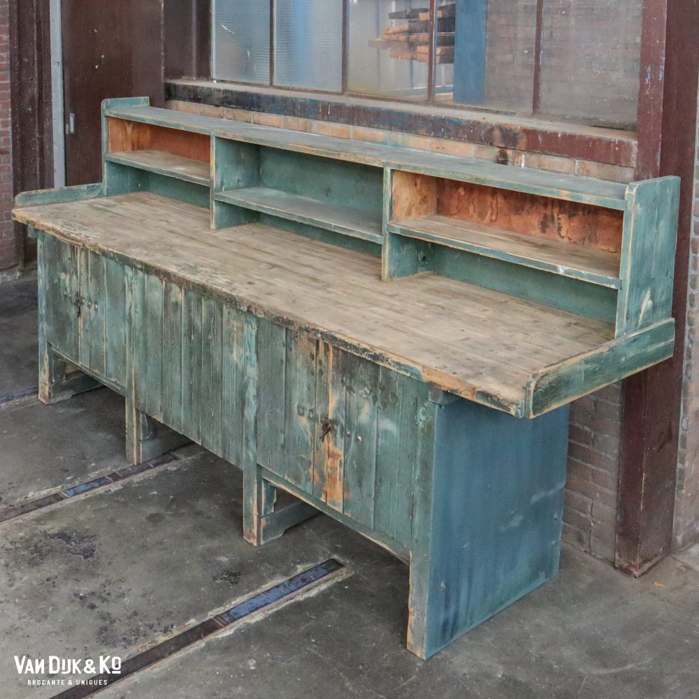 Vintage robuuste werktafel groot - Afbeelding 4