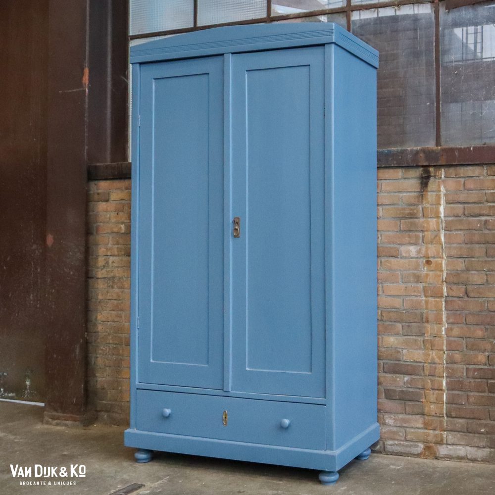 Blauwe brocante kledingkast - Afbeelding 2