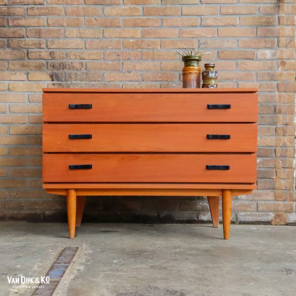 Vintage dressoir