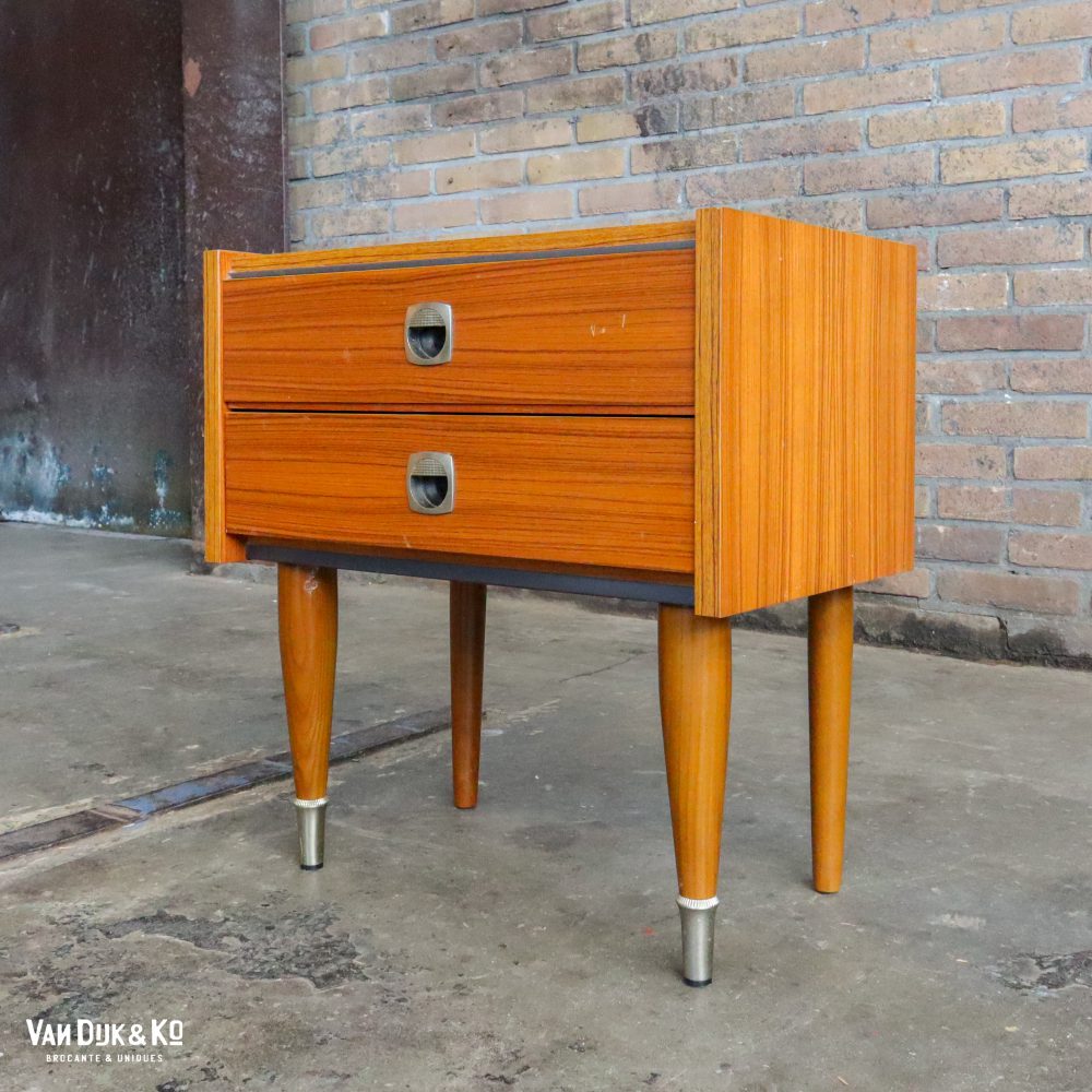 Vintage nachtkastjes - Afbeelding 4