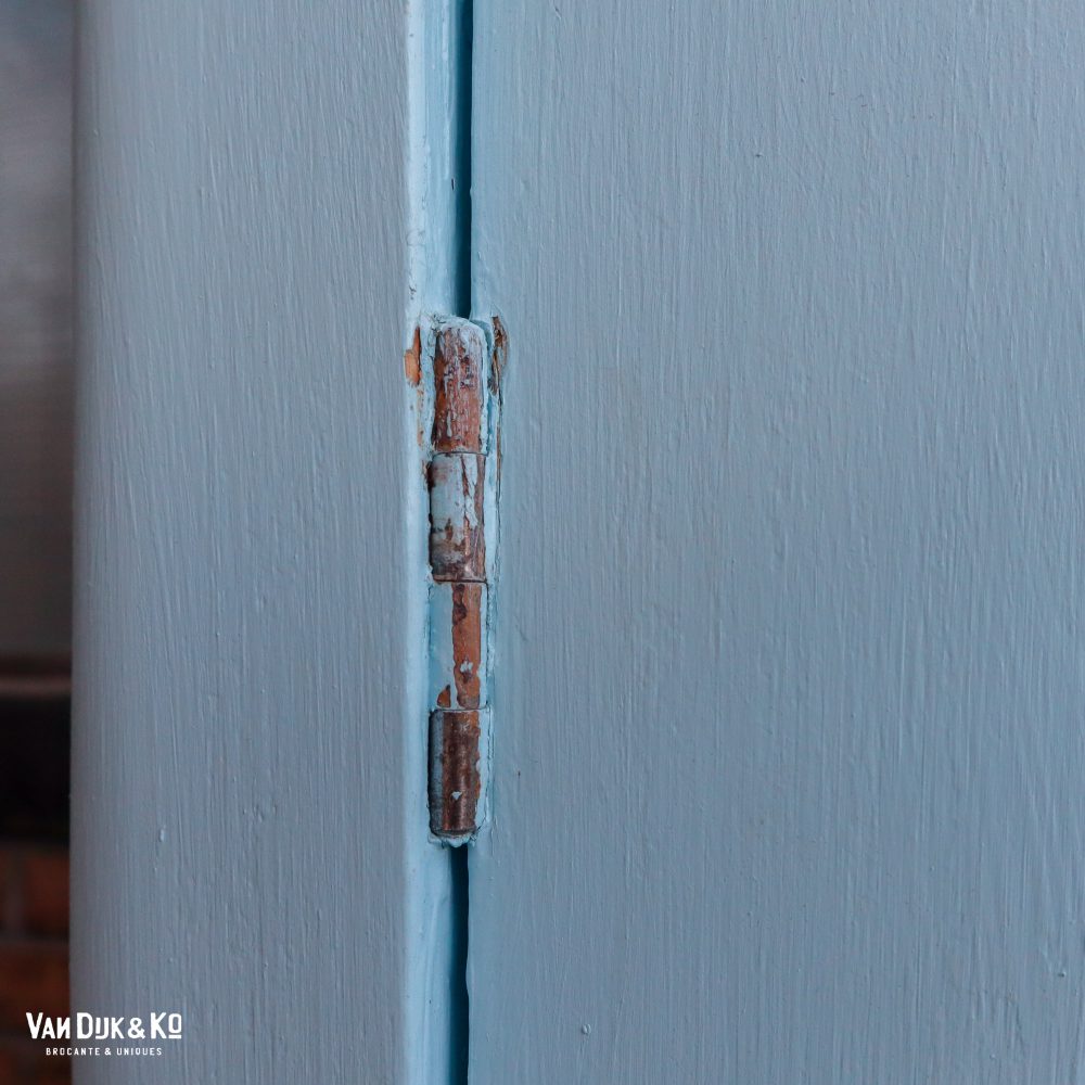 Blauwe eendeurs vitrinekast - Afbeelding 9
