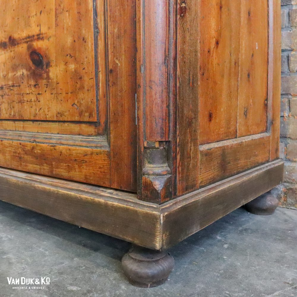 Brocante dressoir met uitschuifbare plank - Afbeelding 12