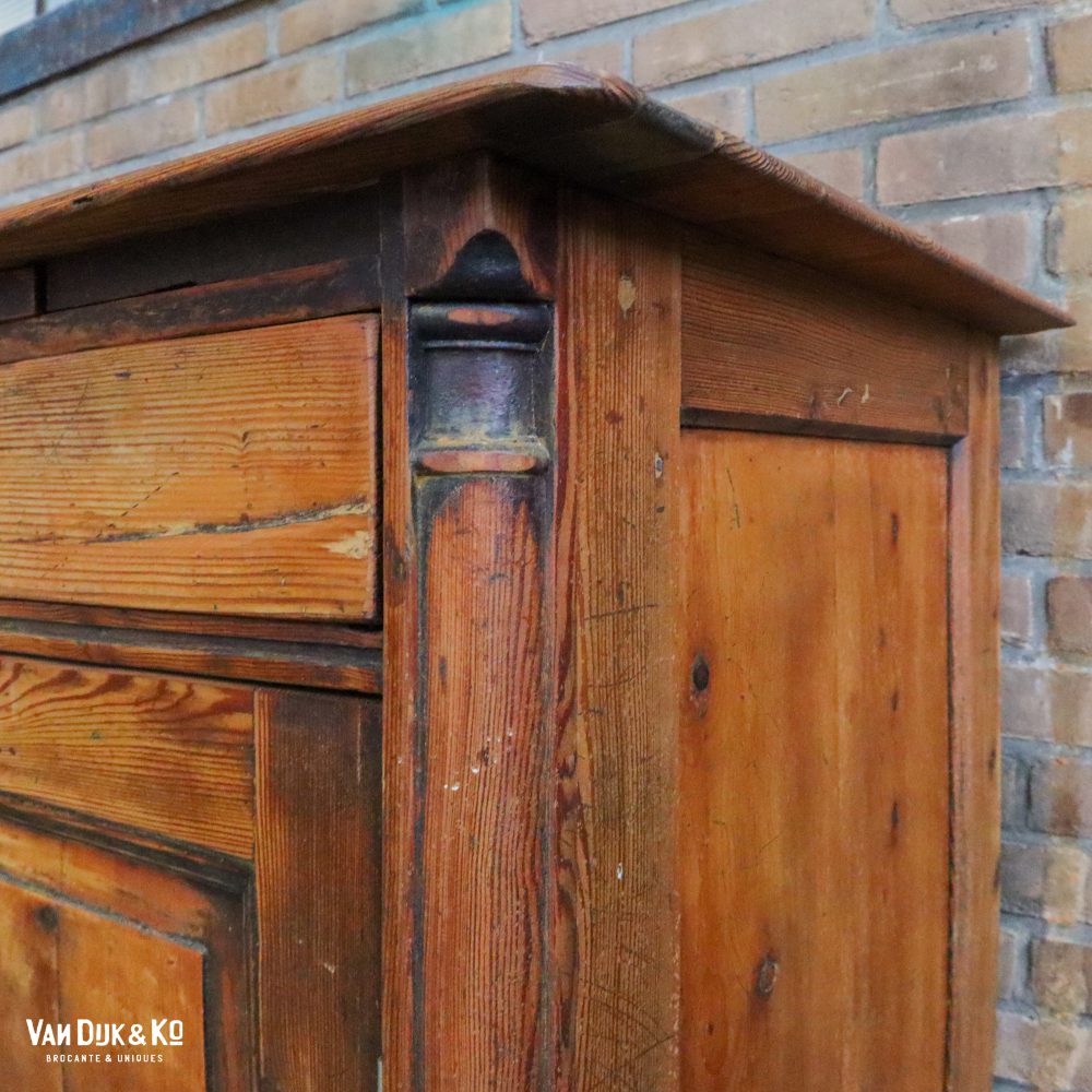 Brocante dressoir met uitschuifbare plank - Afbeelding 6