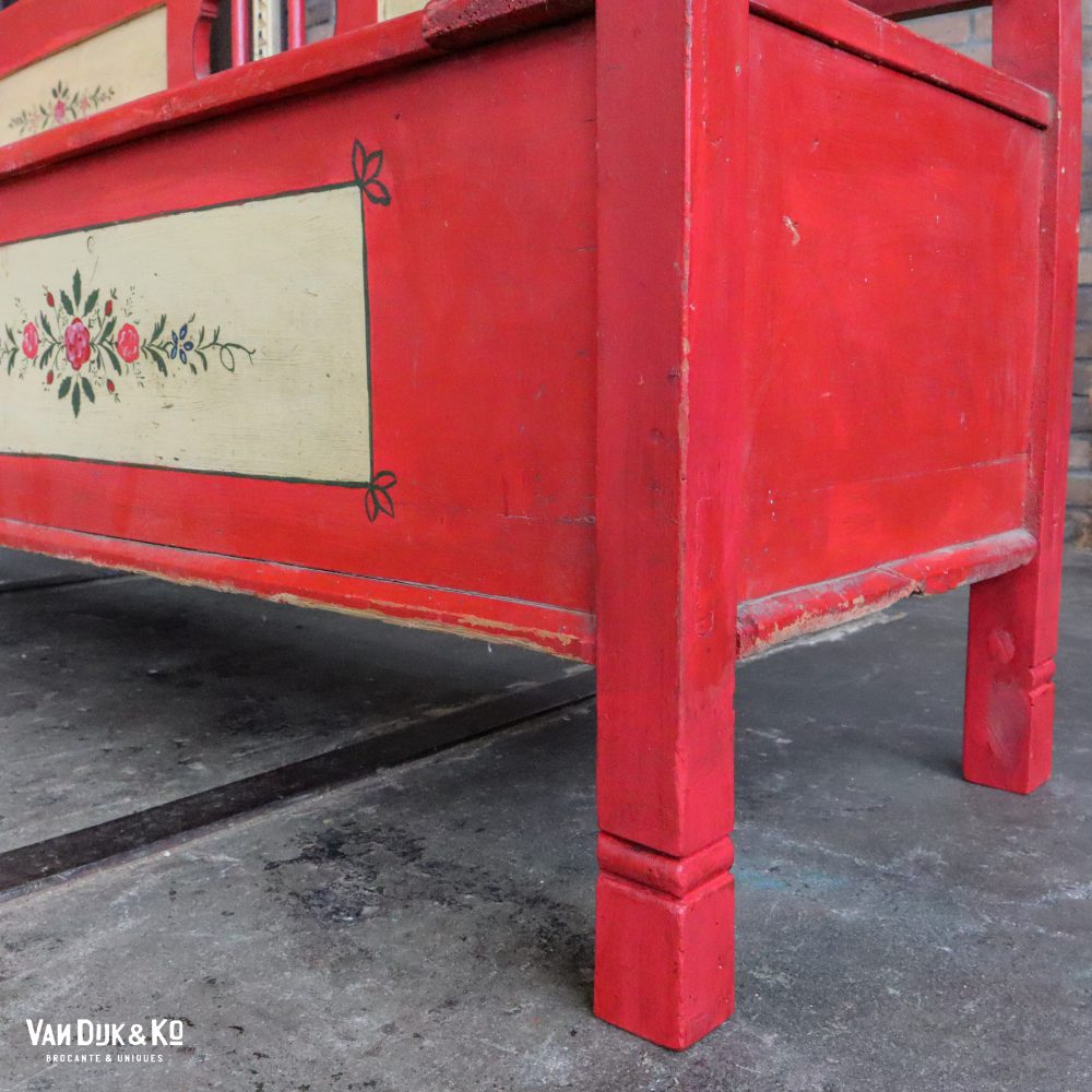Beschilderde rode klepbank - Afbeelding 9