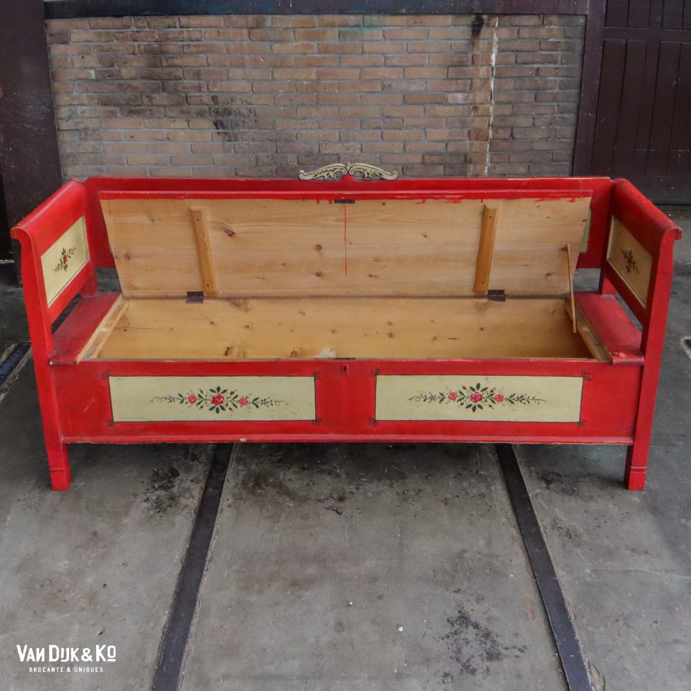 Beschilderde rode klepbank - Afbeelding 4