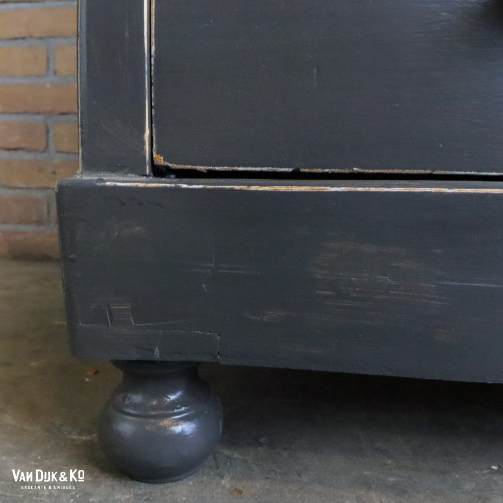 Donkergrijze vitrinekast met blauwe binnenkant - Afbeelding 10