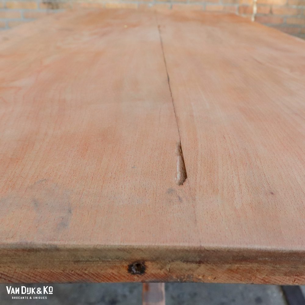 Houten tafel - Afbeelding 4