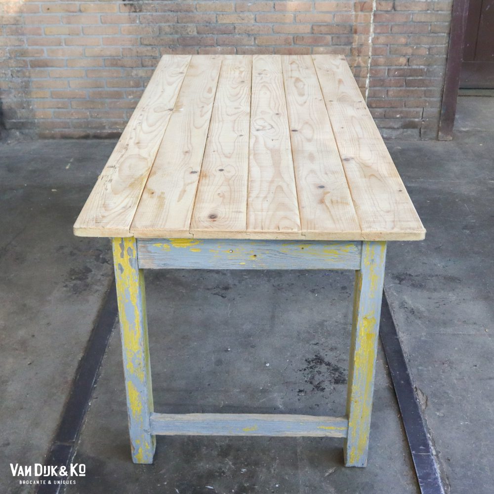 Verweerde tafel - Afbeelding 3
