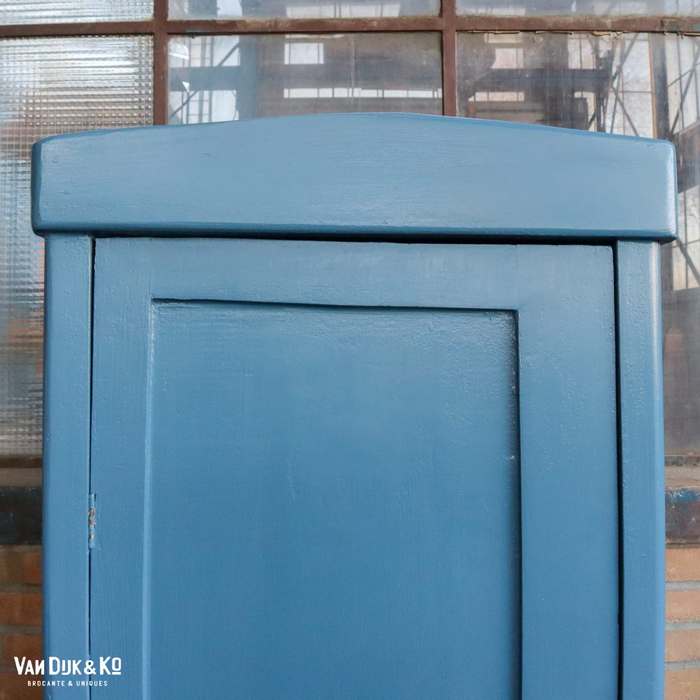 Blauwe eendeurs linnenkast - Afbeelding 4