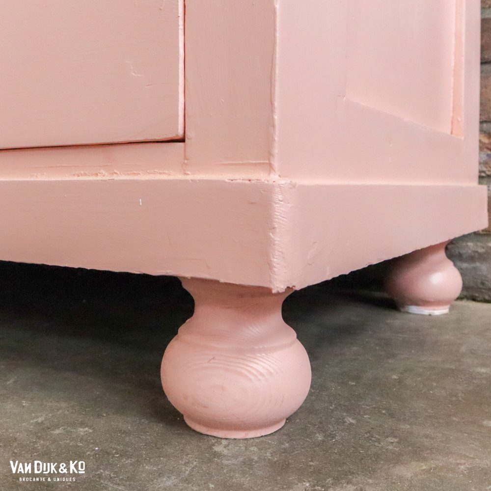 Roze vitrinekast met witte binnenkant - Afbeelding 8