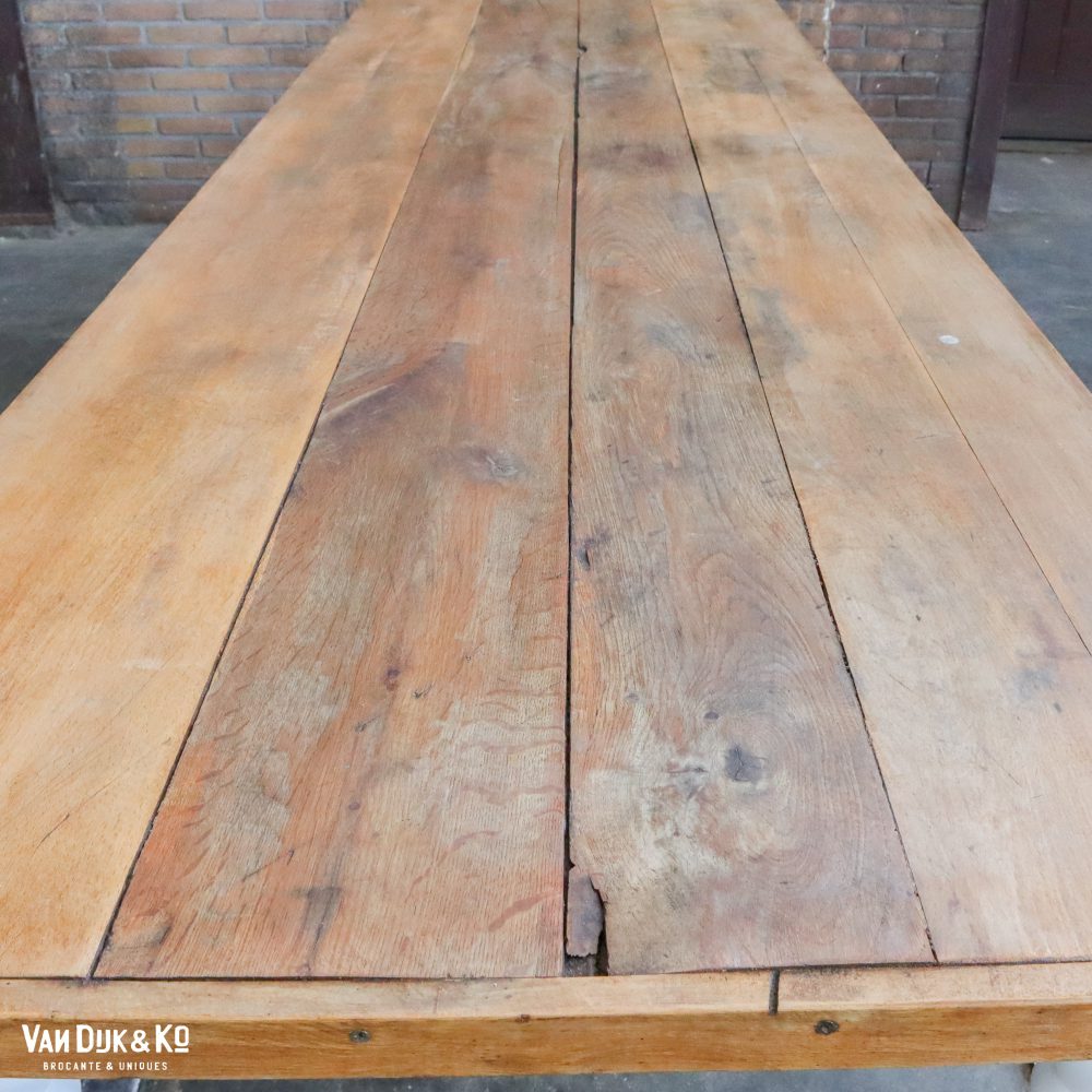 Landelijke houten tafel - Afbeelding 4