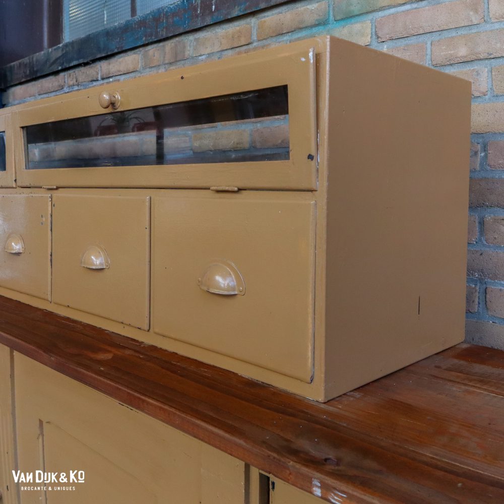 Vintage toog met vitrinekastje - Afbeelding 6