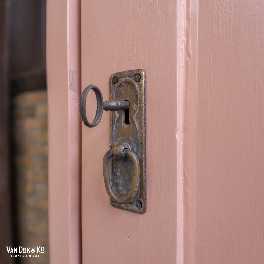 Roze eendeurs linnenkast - Afbeelding 7