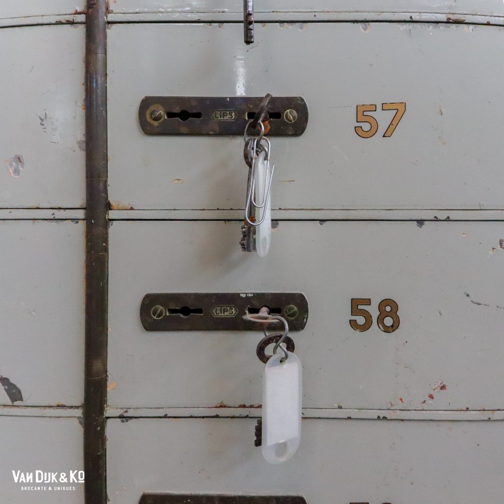 Vintage kluis met 20 deurtjes - Afbeelding 14