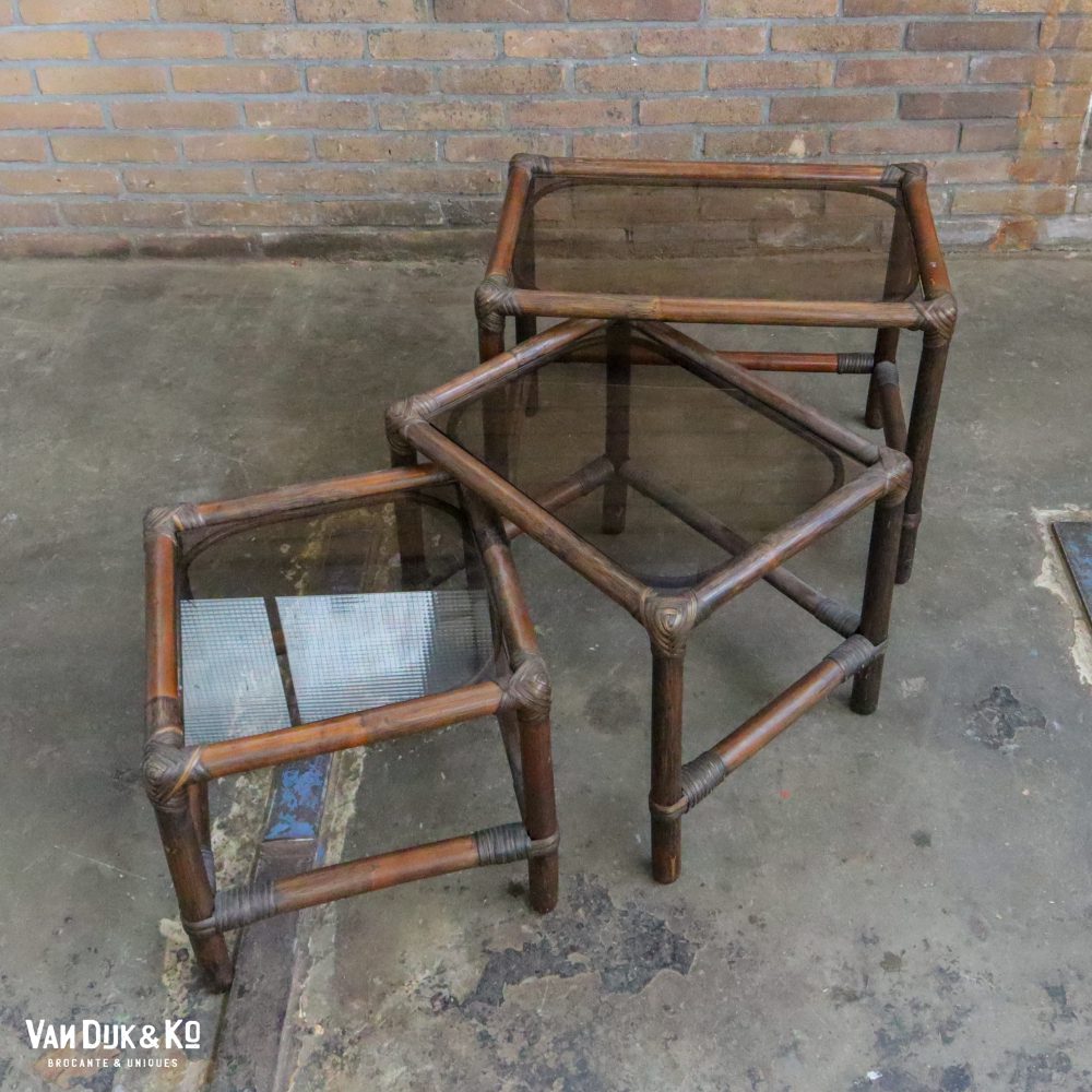Rotan nesttafeltjes met rookglas blad - Afbeelding 3