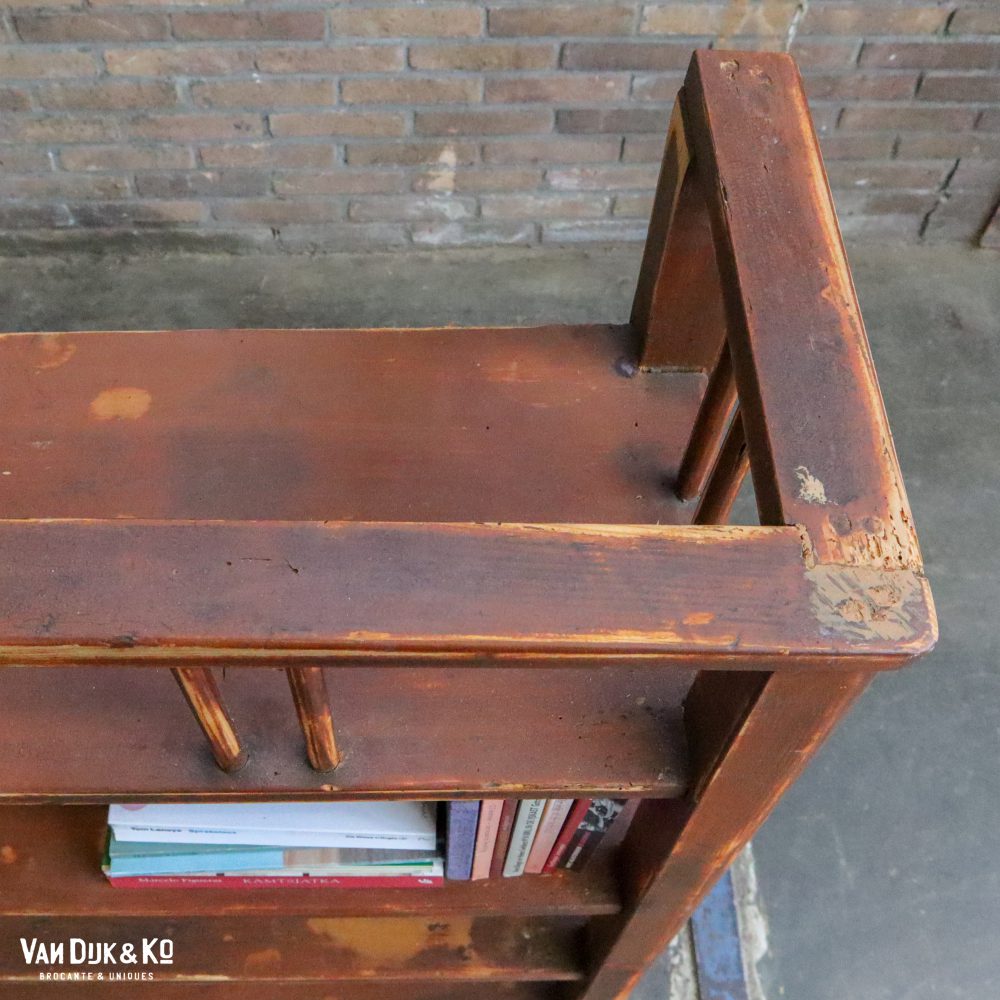 Verweerde boekenkast - Afbeelding 4