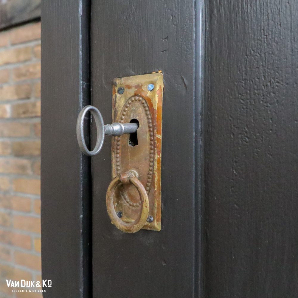 Zwarte eendeurs kast - Afbeelding 9
