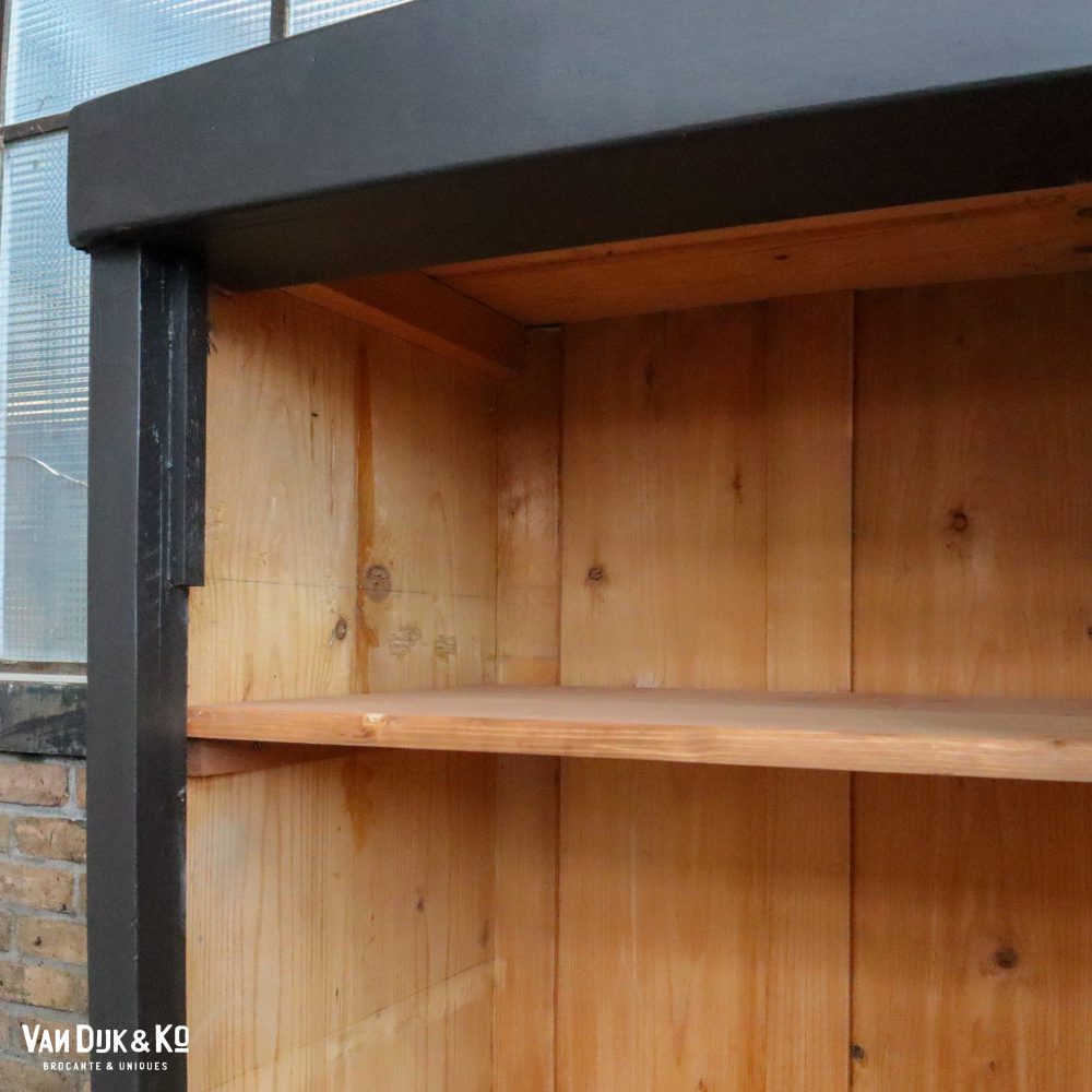 Zwarte eendeurs kast - Afbeelding 4