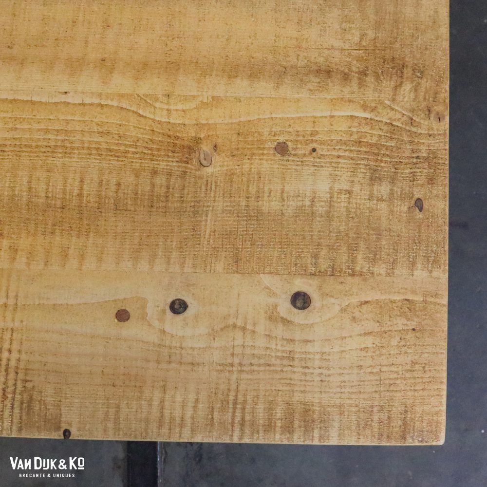 Landelijke houten tafel - Afbeelding 4