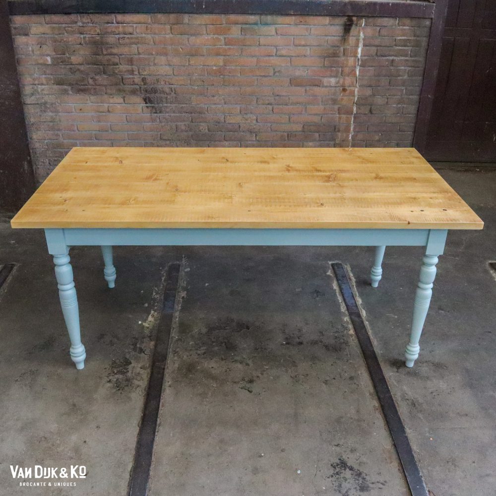 Landelijke houten tafel - Afbeelding 3