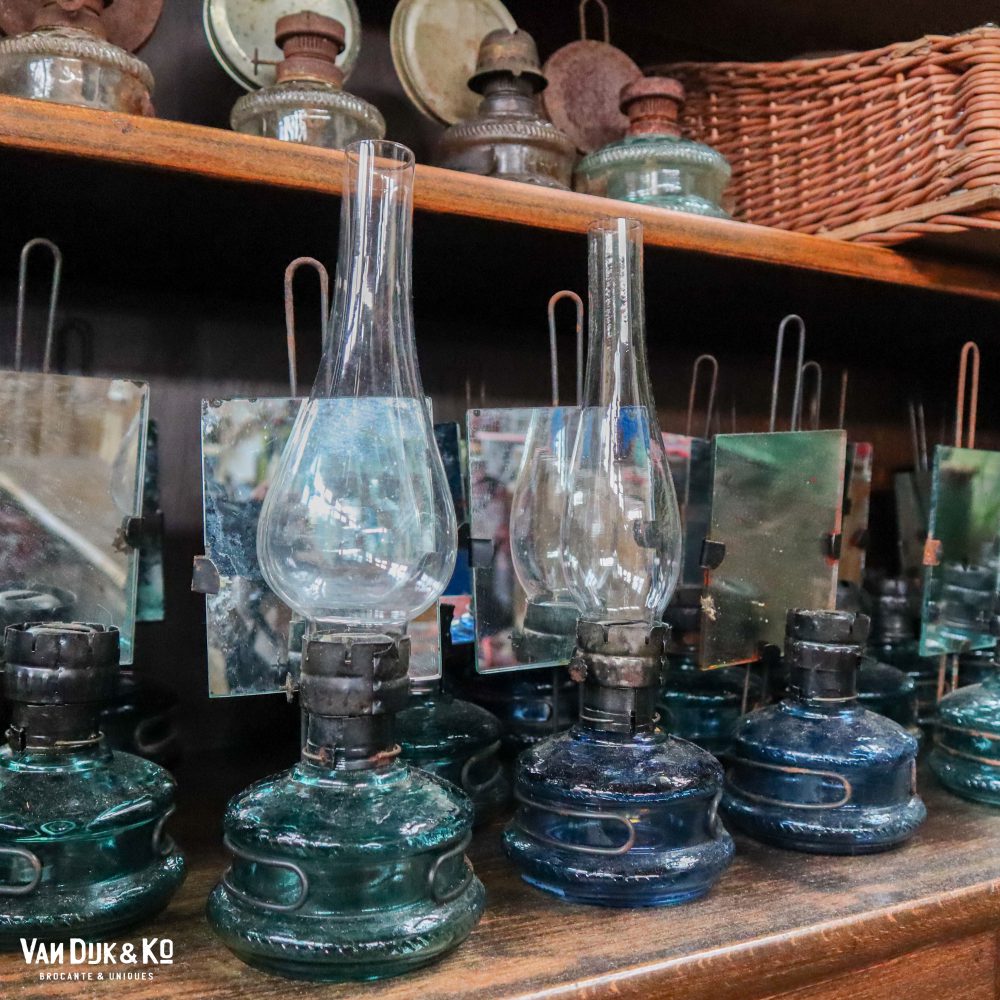 Brocante olielampen