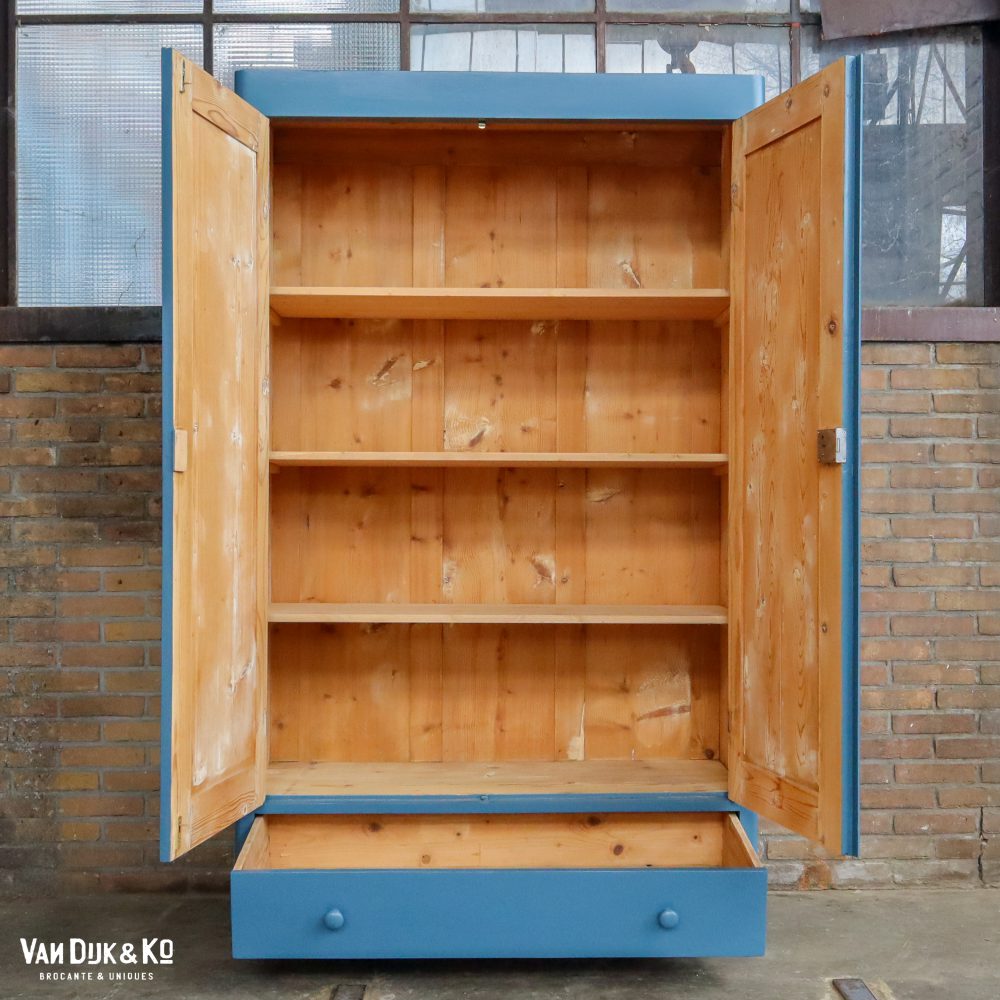 Blauwe brocante kledingkast - Afbeelding 3