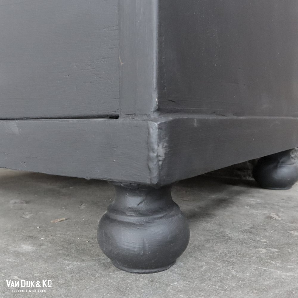 Zwarte eendeurs kast - Afbeelding 7