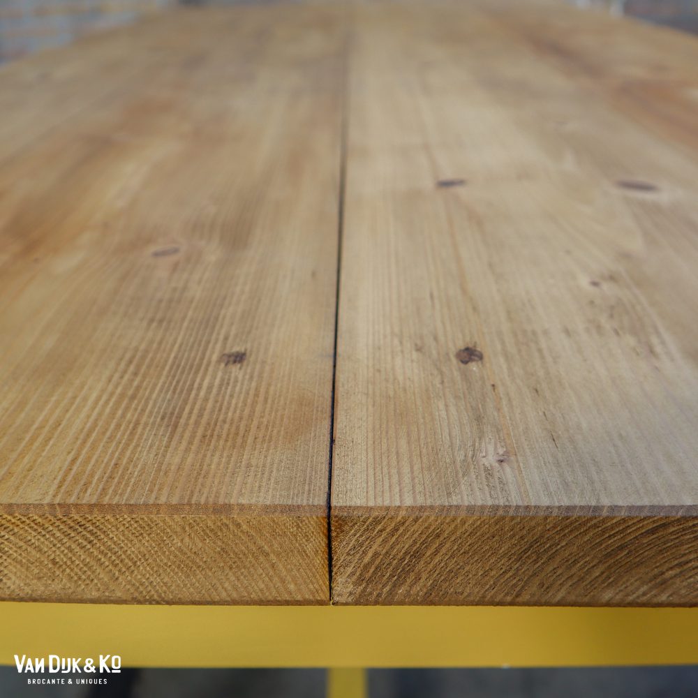 Houten tafel - geel onderstel - Afbeelding 4