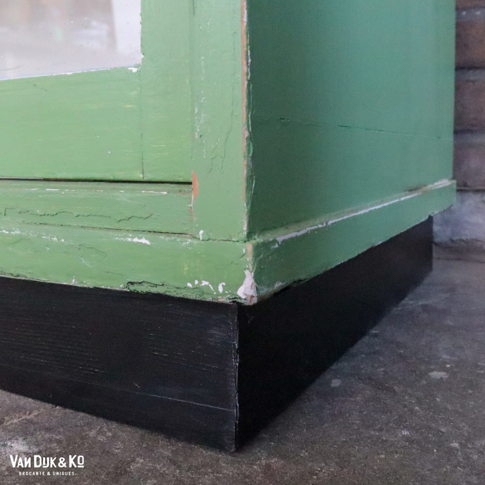 Dressoir met glazen schuifdeuren - Afbeelding 10
