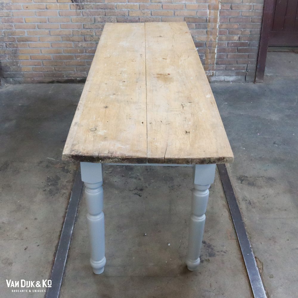 Landelijke houten tafel - Afbeelding 2