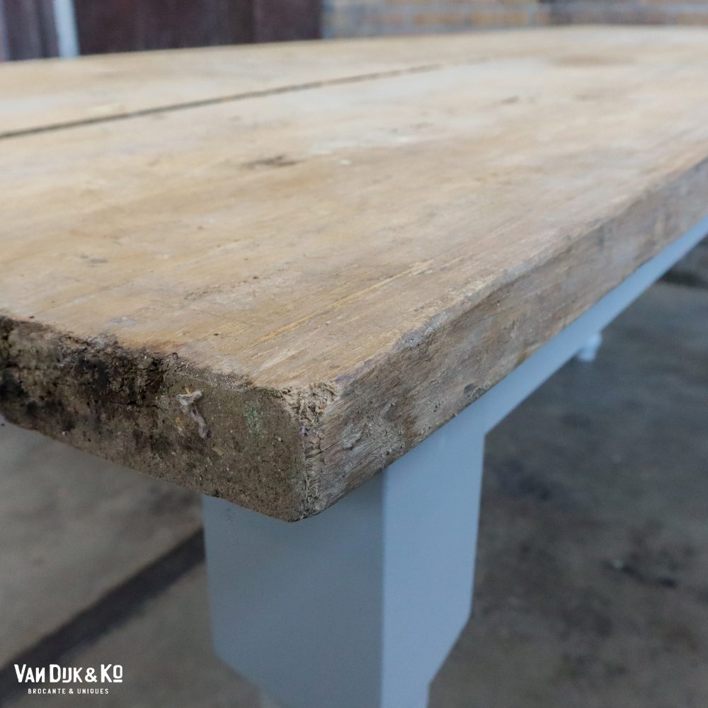 Landelijke houten tafel - Afbeelding 4
