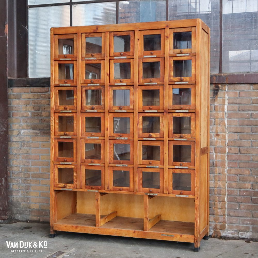 Vintage kleppenkast met glas - Afbeelding 2